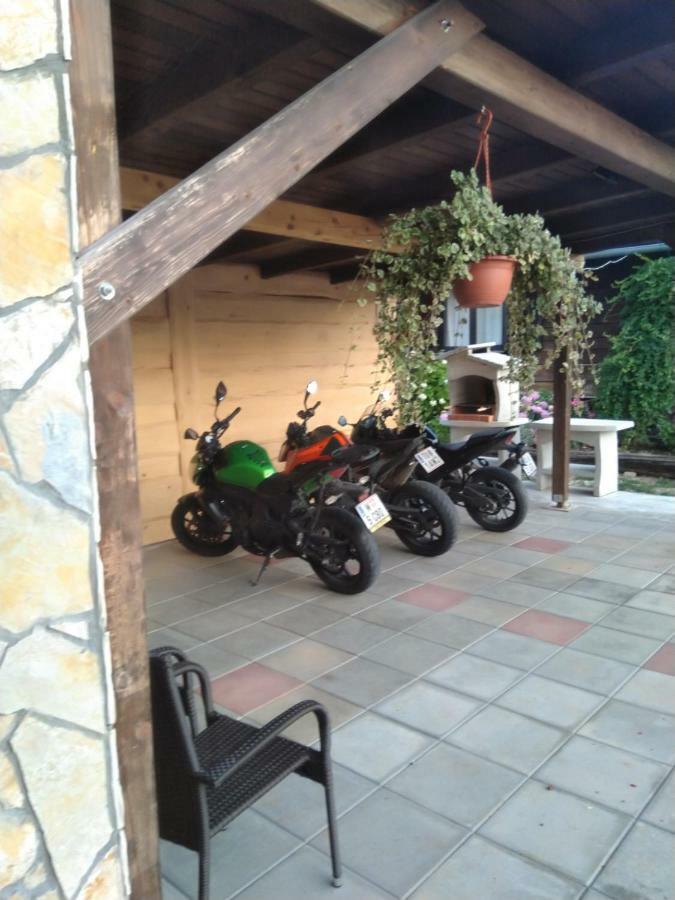 Apartmani Sara I Marta Otočac Exterior foto